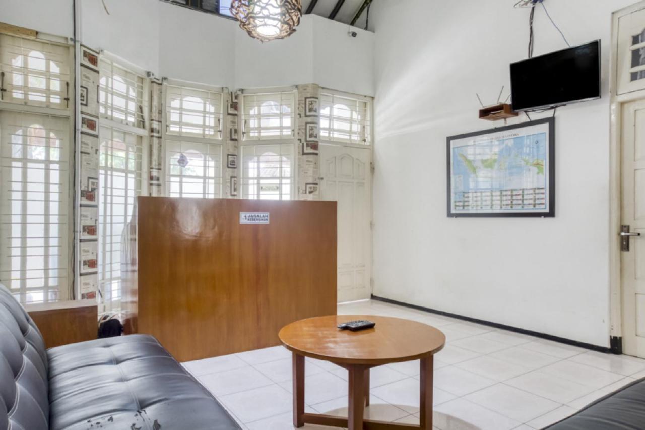 Reddoorz Hostel Near Prawirotaman Jogja Джокякарта Екстериор снимка